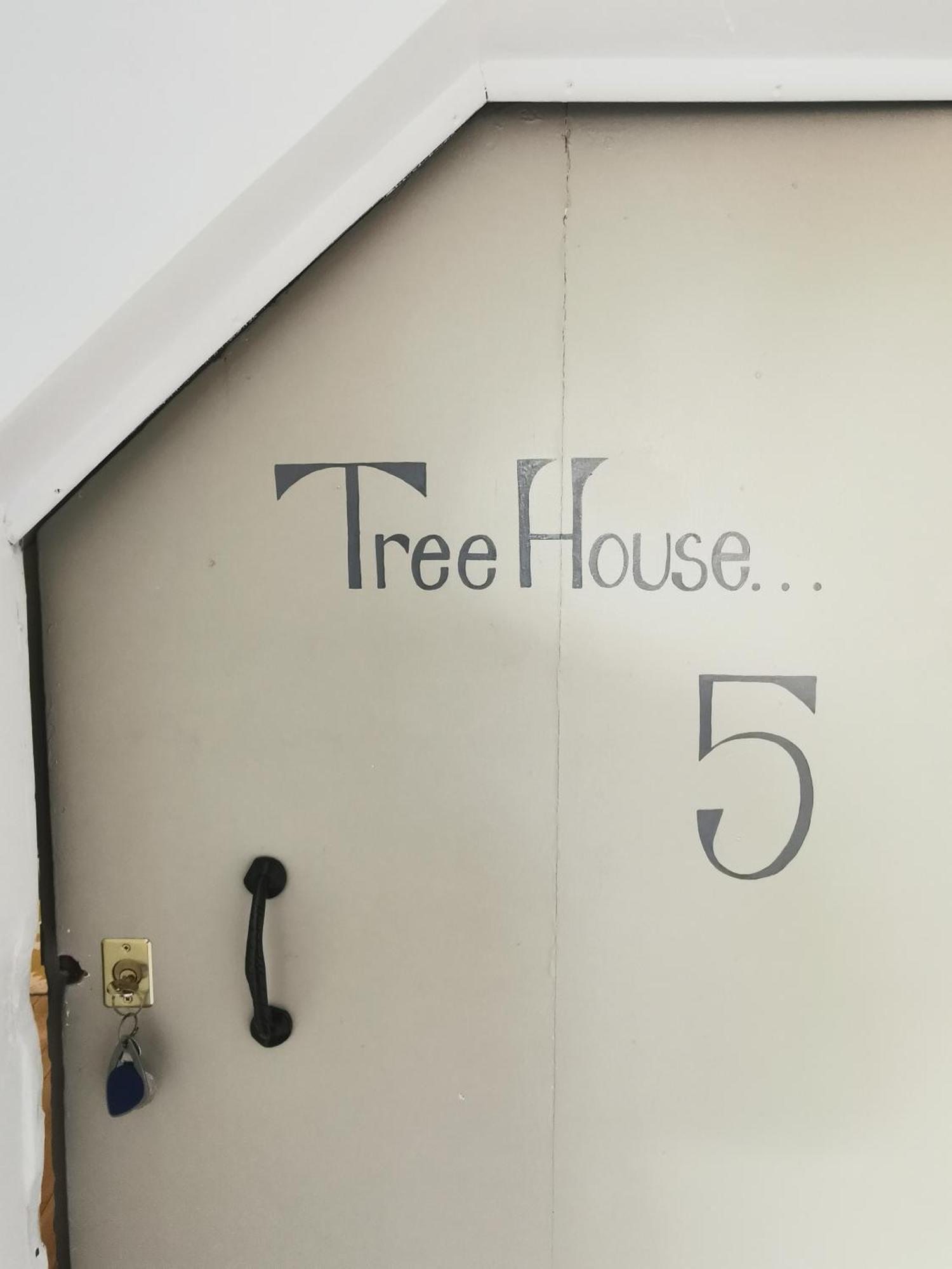 Apartment Treehouse - Funky - Terrasse Sur Le Toit - Mezzanine - Full *